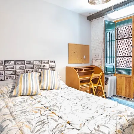 Las Rejas Apartment *